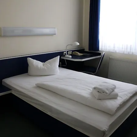 Central-hotel Ξενοδοχείο Eberswalde-Finow