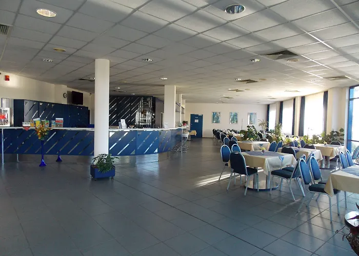 Central-hotel ايبرسوالده فيناو