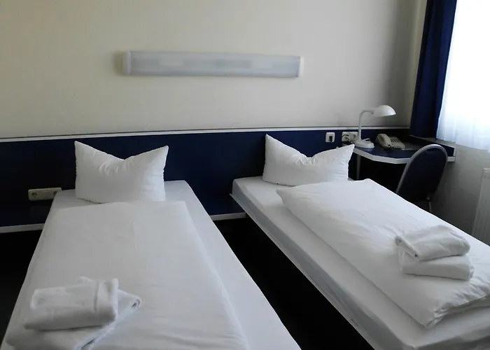 Central-hotel 3* ايبرسوالده فيناو